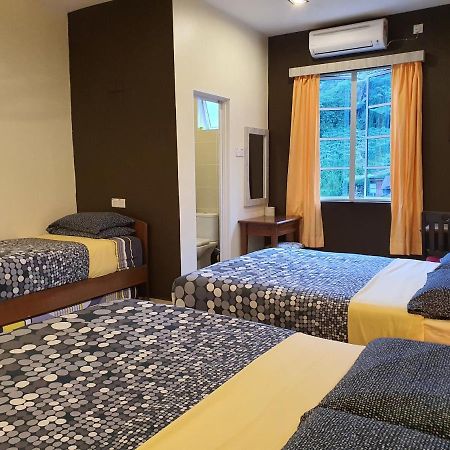 Fathers Guesthouse Bungalow Cameron Highlands Exterior foto